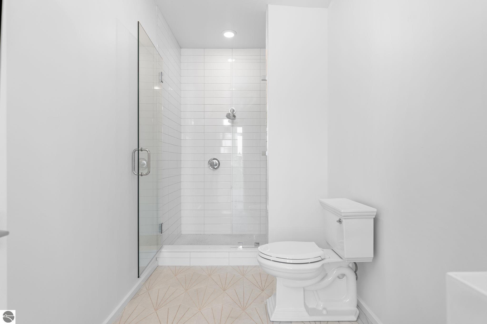 412 Webster Street # 2B