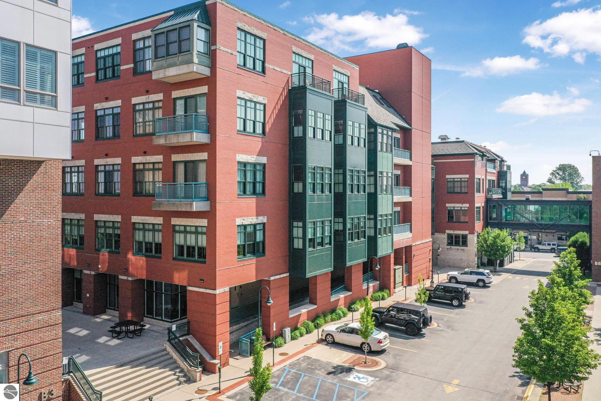 141 Rivers Edge Drive # 310