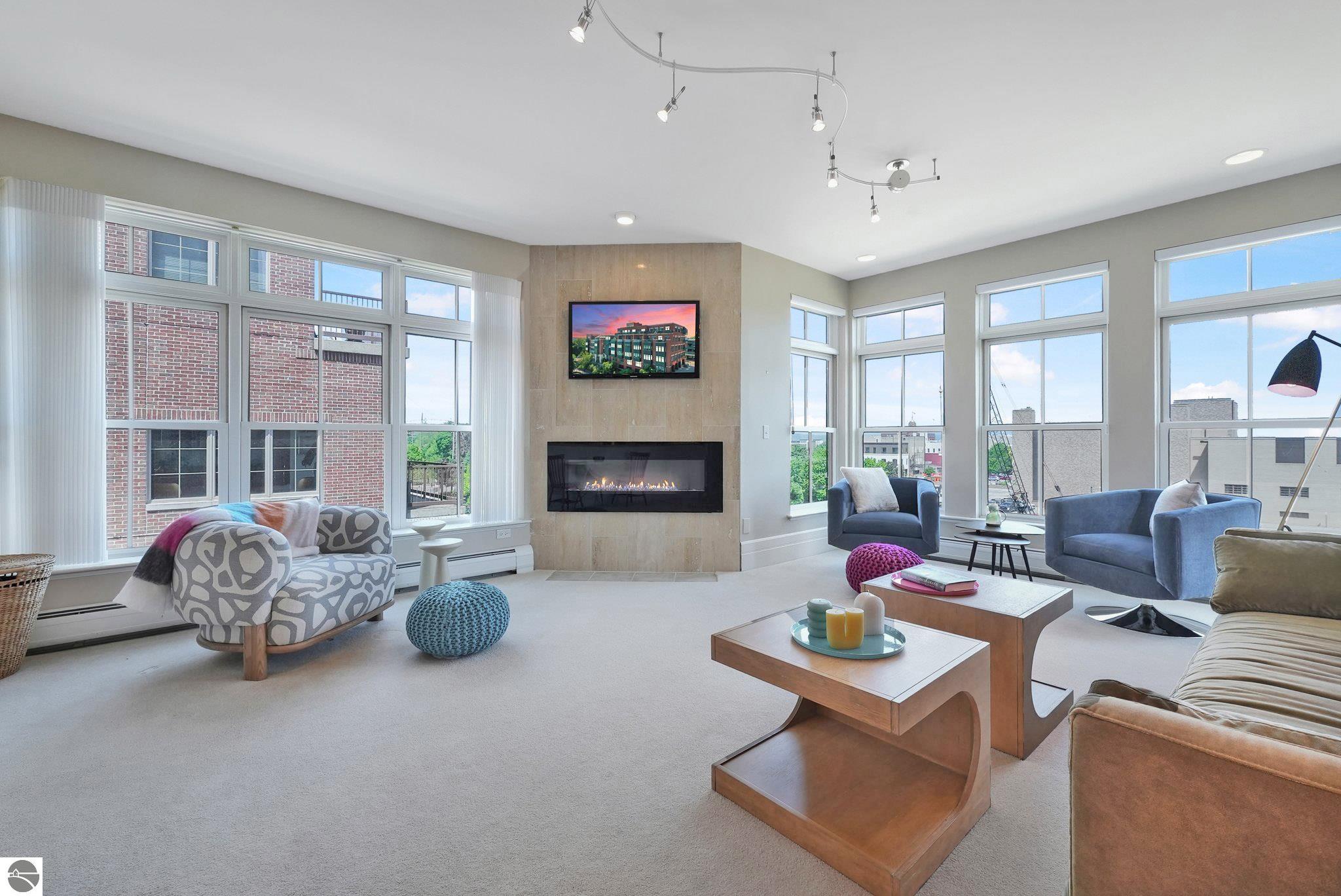 141 Rivers Edge Drive # 310