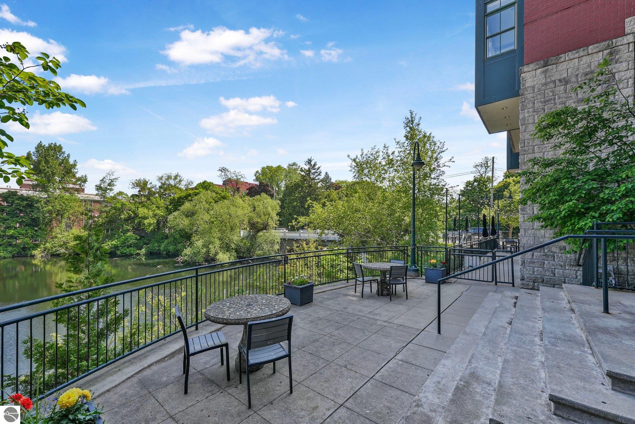141 Rivers Edge Drive # 310