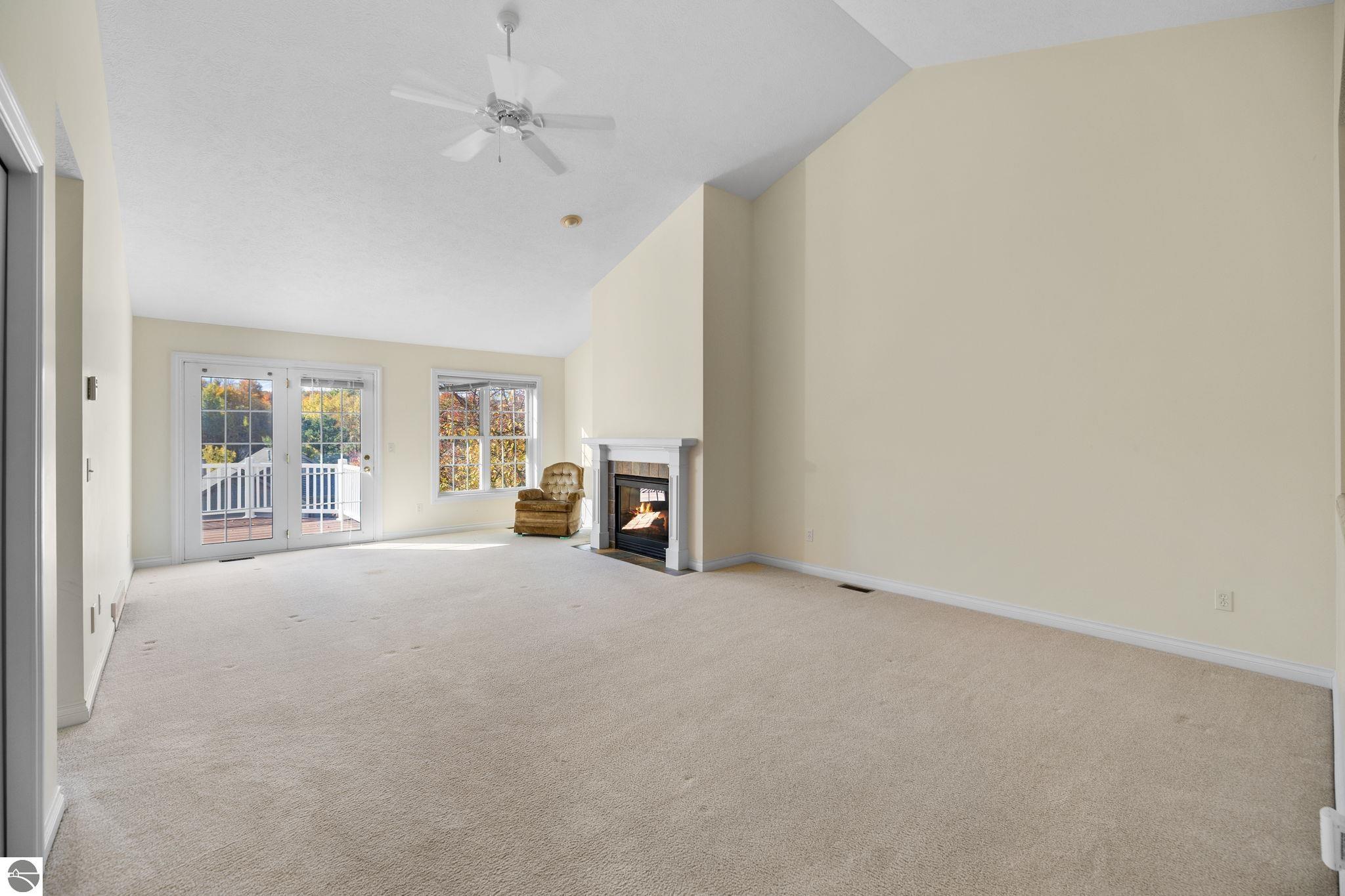 2947 Crown Pointe Drive # 15