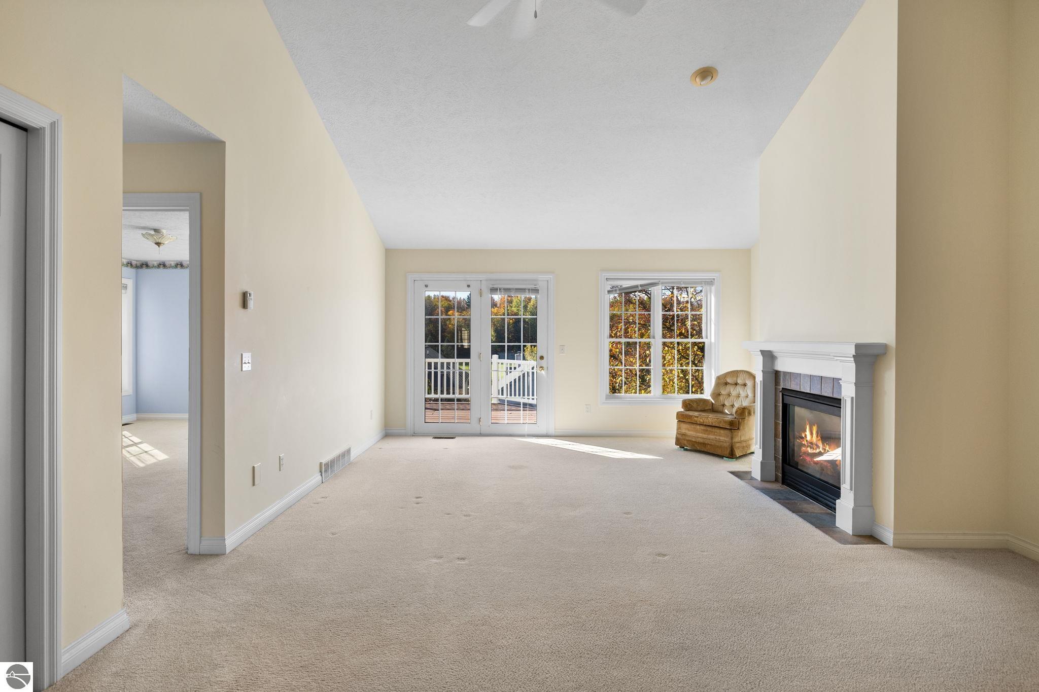 2947 Crown Pointe Drive # 15