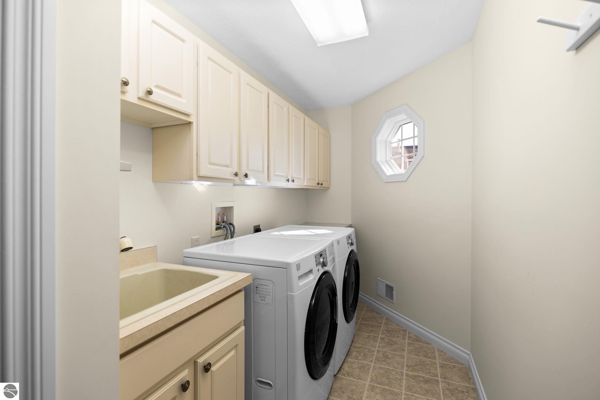 2947 Crown Pointe Drive # 15