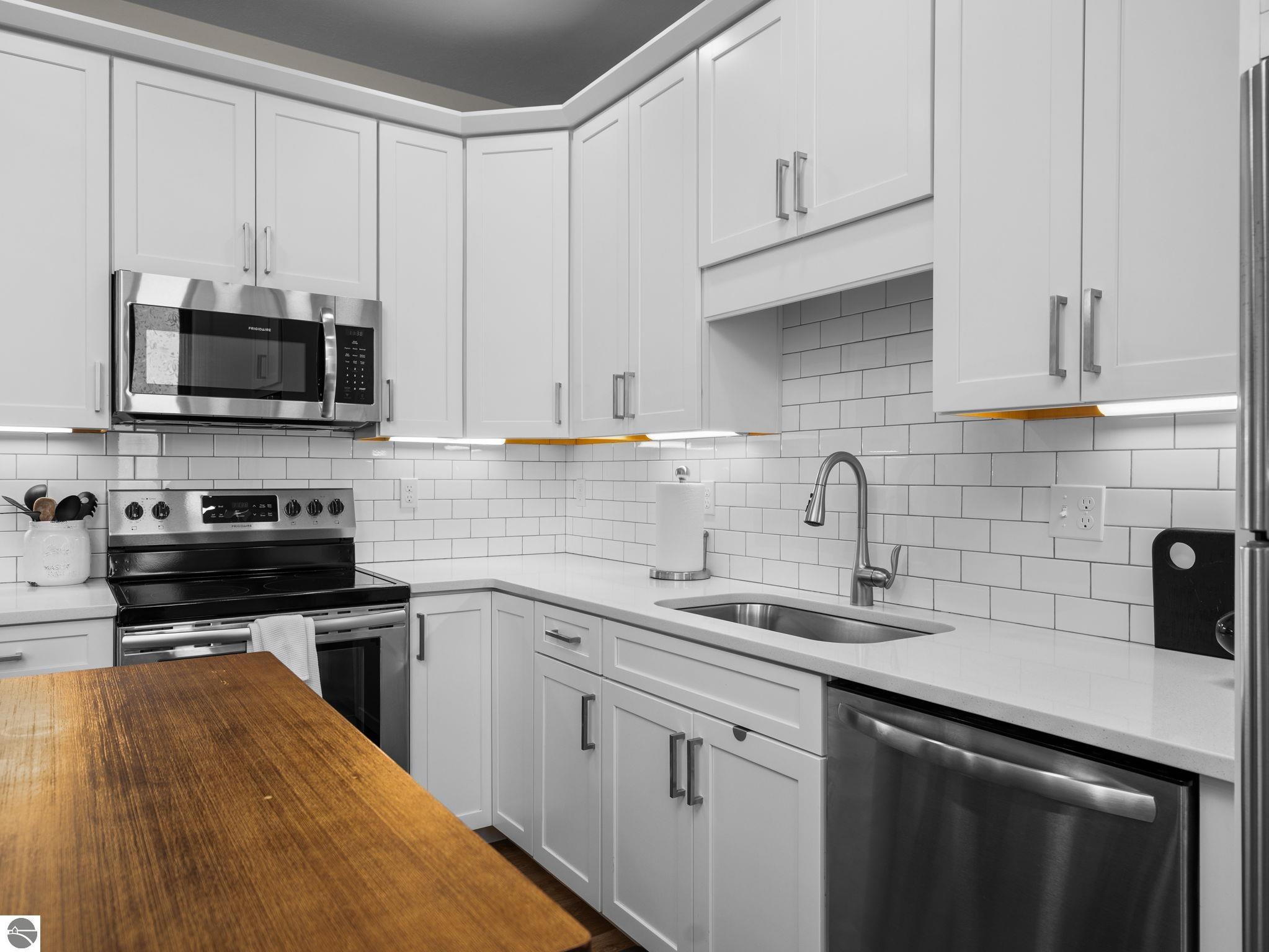 131 E Eighth Street # 315