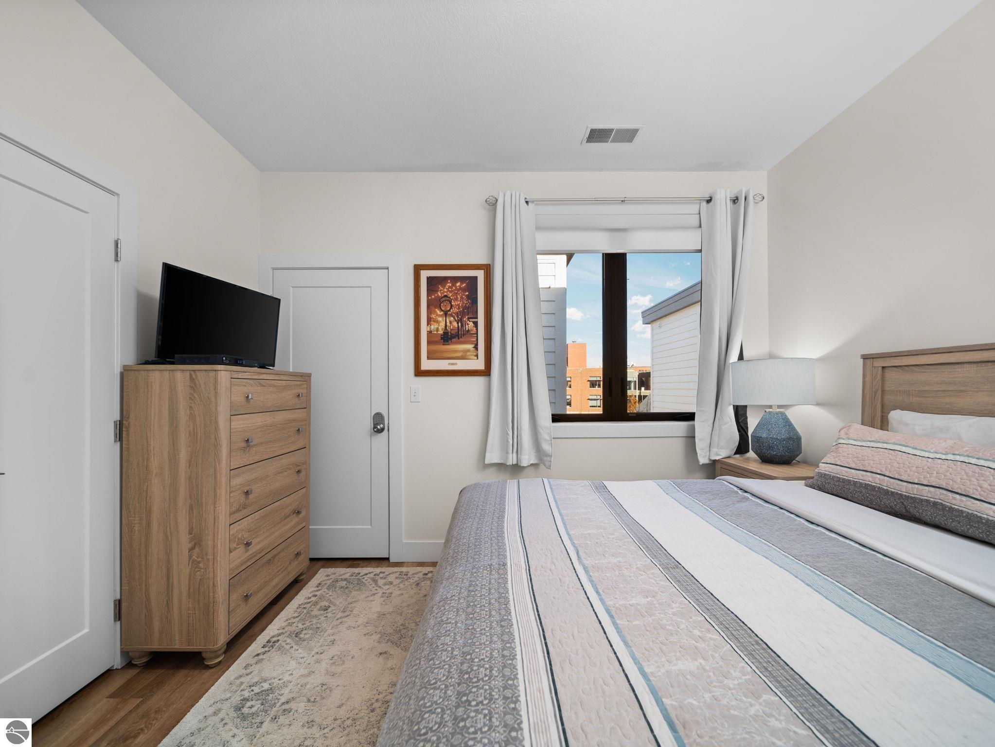 131 E Eighth Street # 315