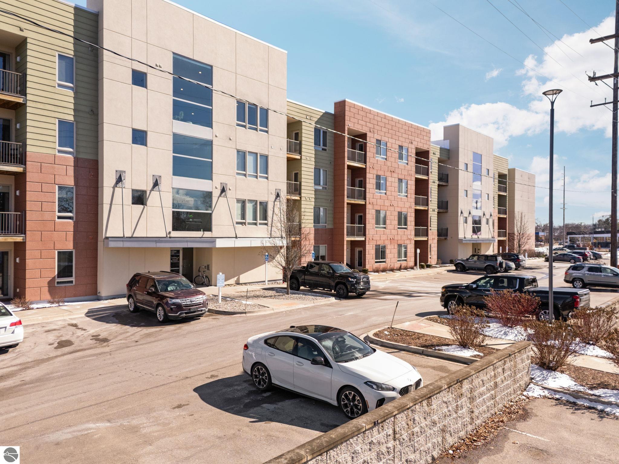 630 Garfield Avenue, S # 309