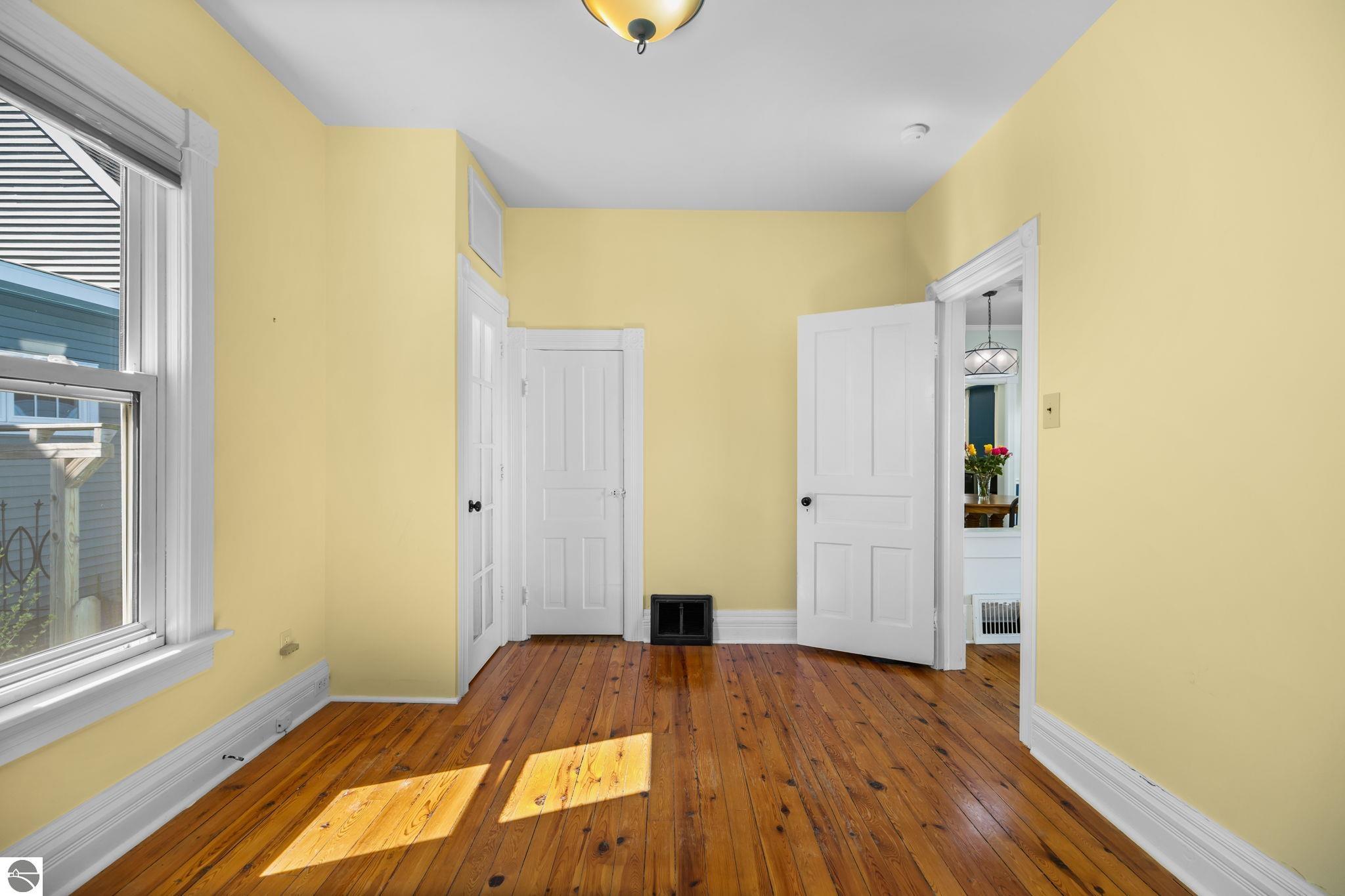 316 W Tenth Street