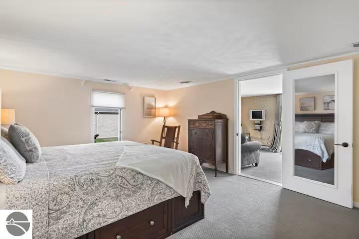 553 S Lake Shore Drive