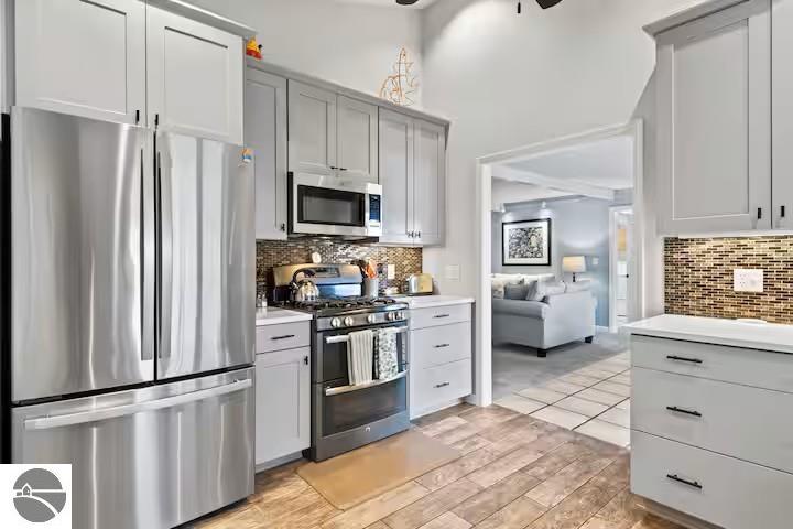 553 S Lake Shore Drive