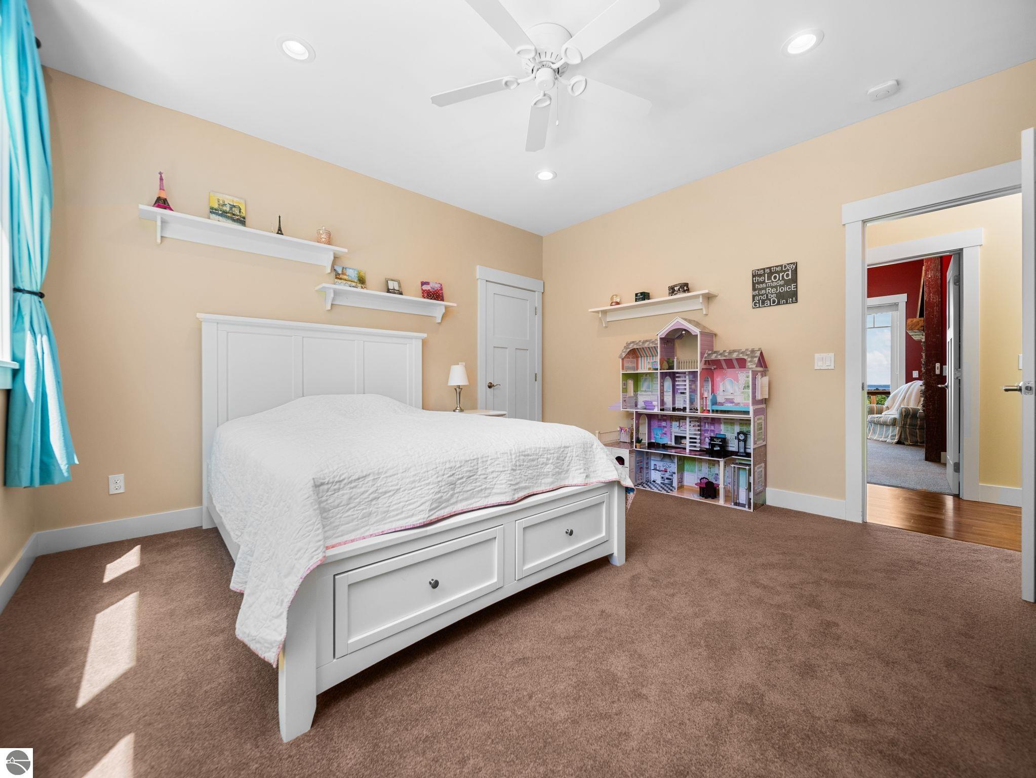 4796 Sunrise Lane