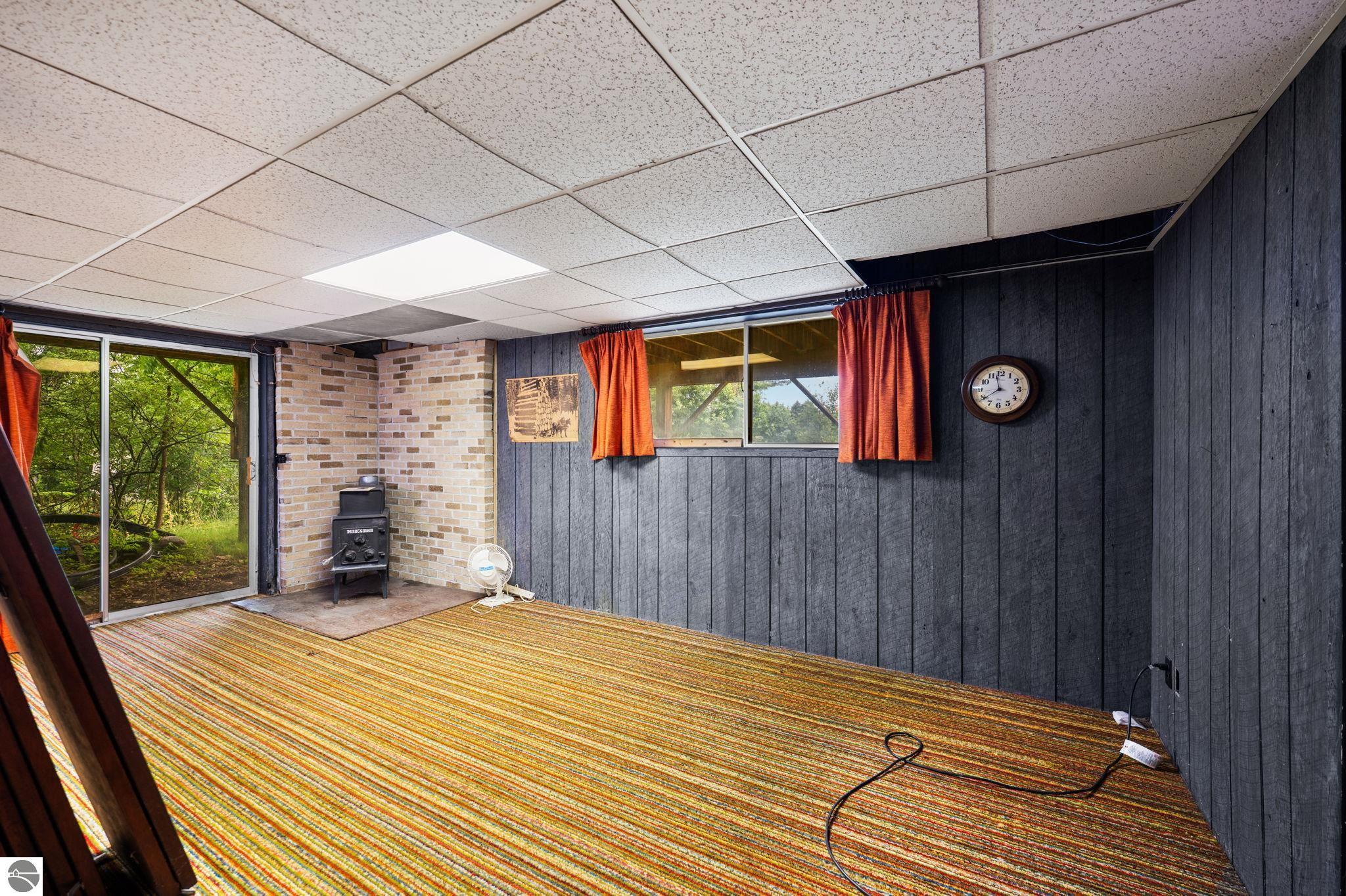 901 Huron Hills Drive
