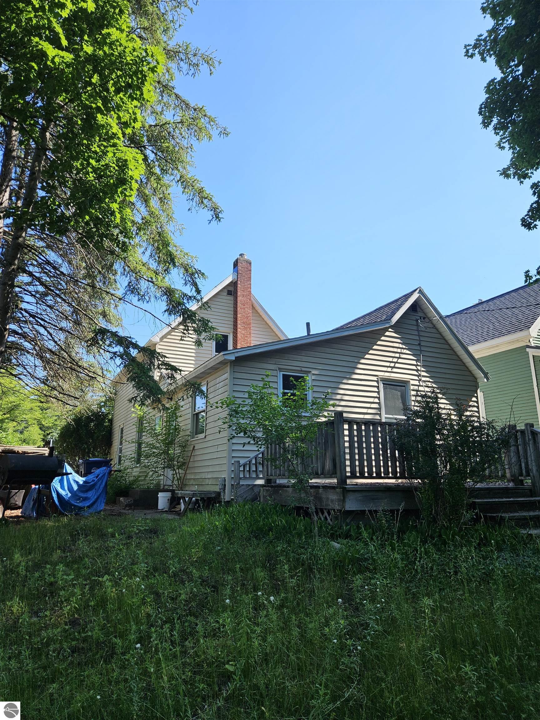 905 W Seventh Street