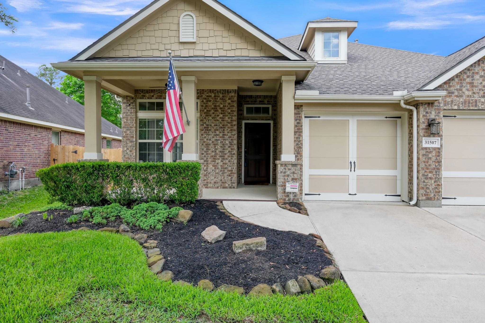 31507 Boulder Cliff Lane
