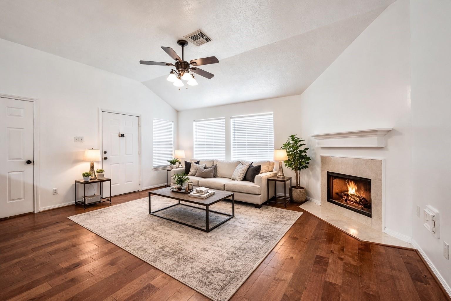 4705 Meadowood Drive