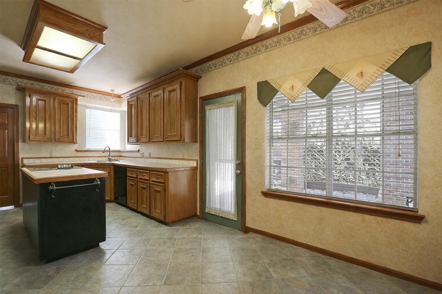 17614 Woodlode Lane