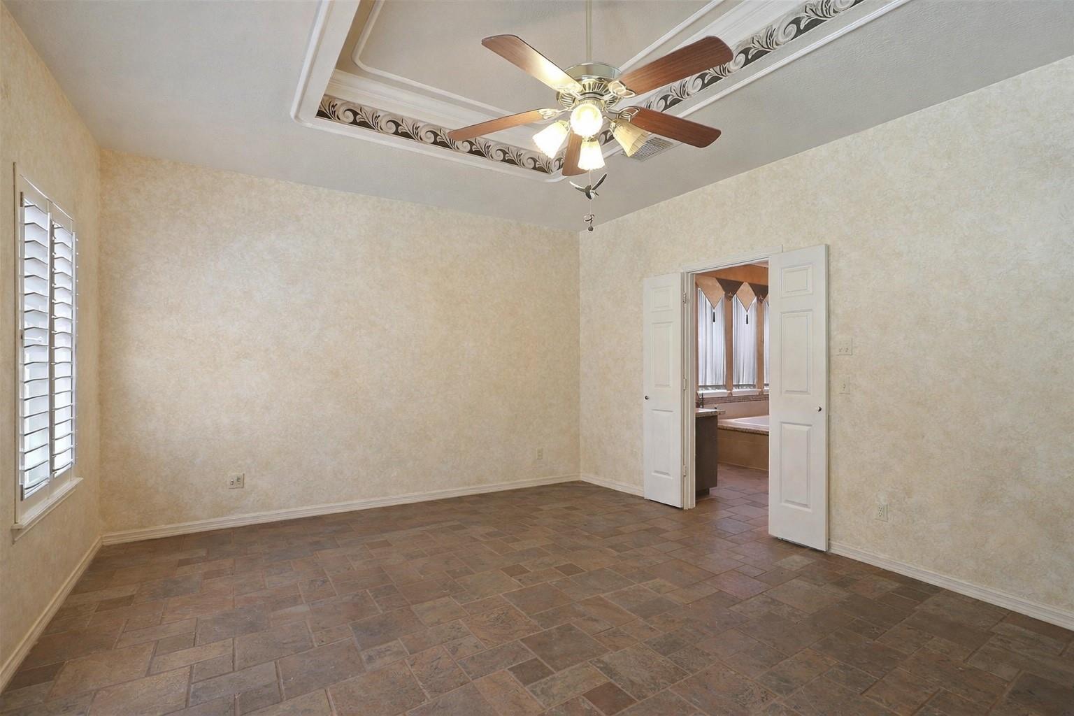 17614 Woodlode Lane