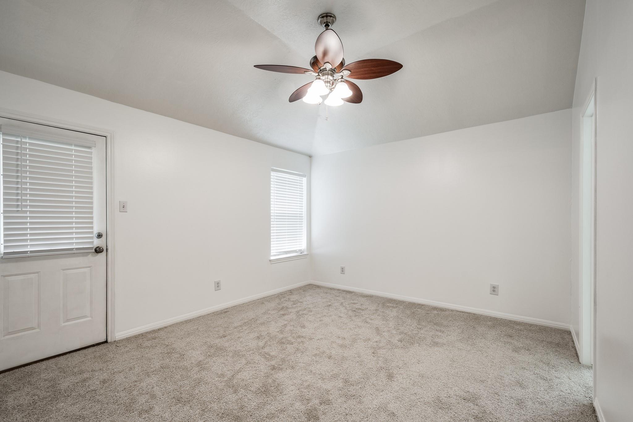 4705 Meadowood Drive