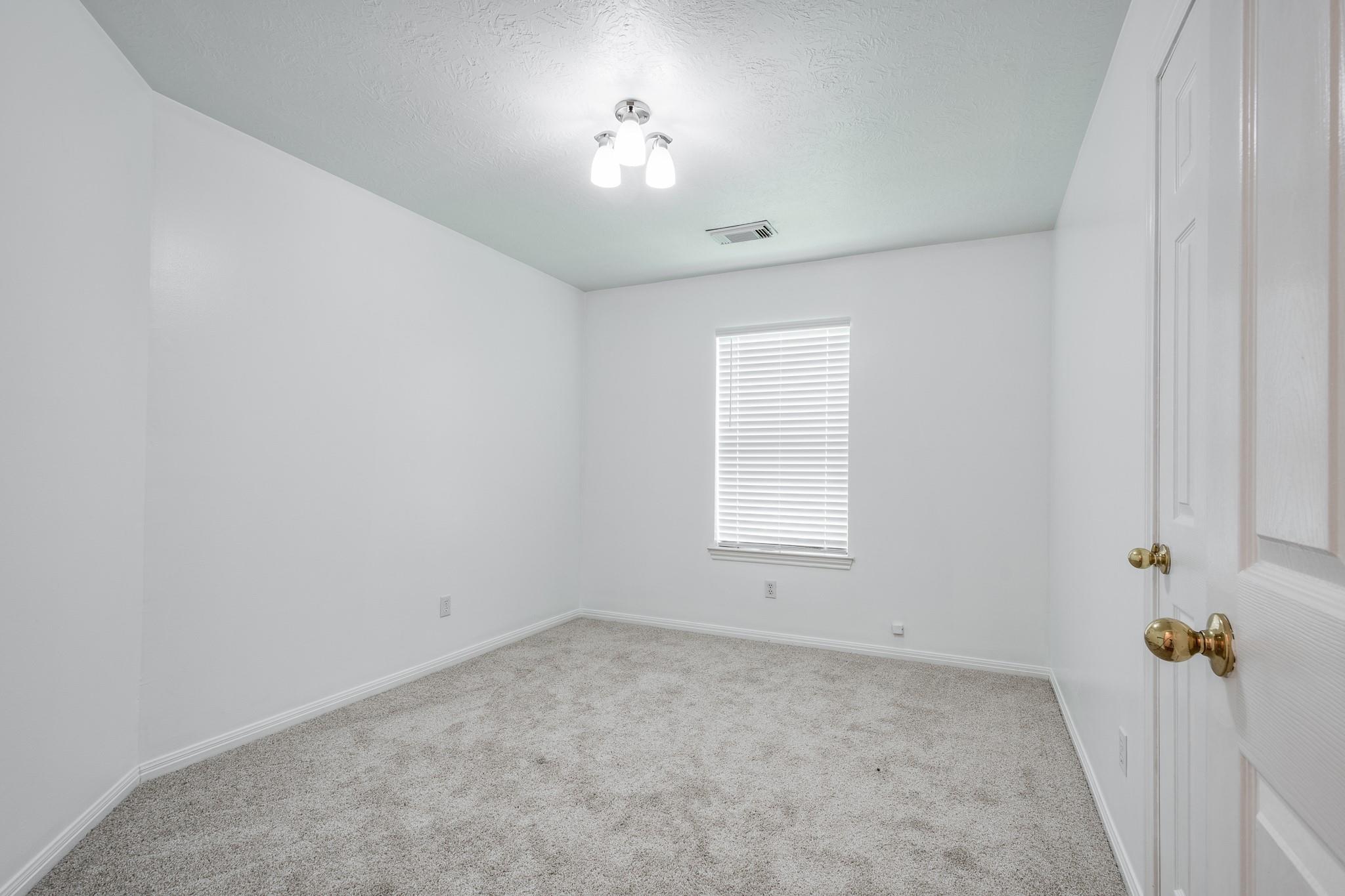 4705 Meadowood Drive