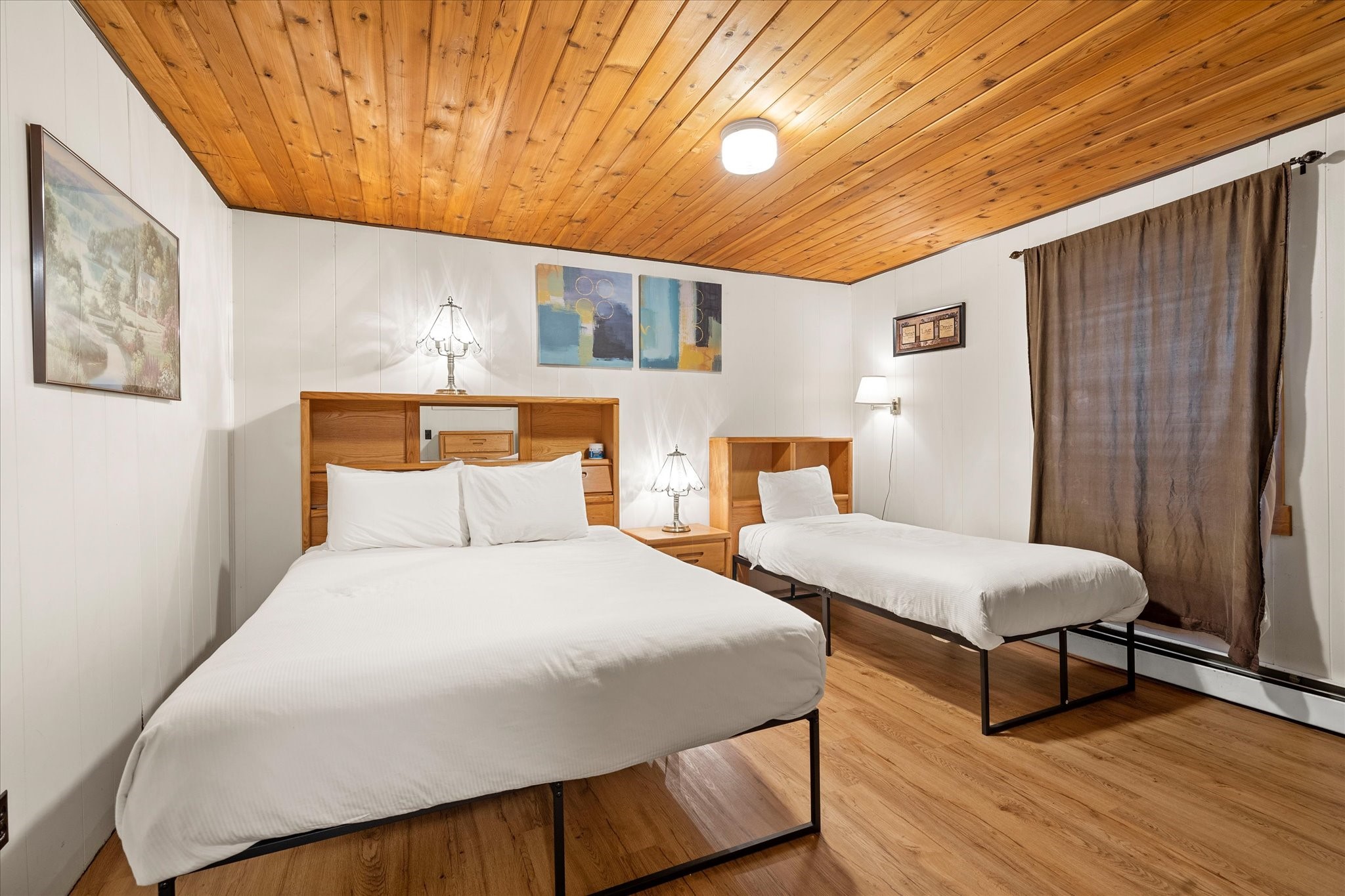 300 Bay Point Drive Unit: 17A Up & Down