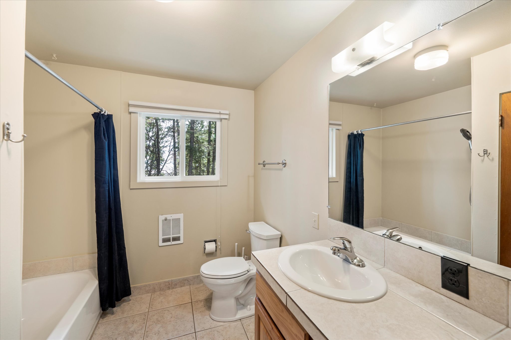 172 Holt Dr A, B & C