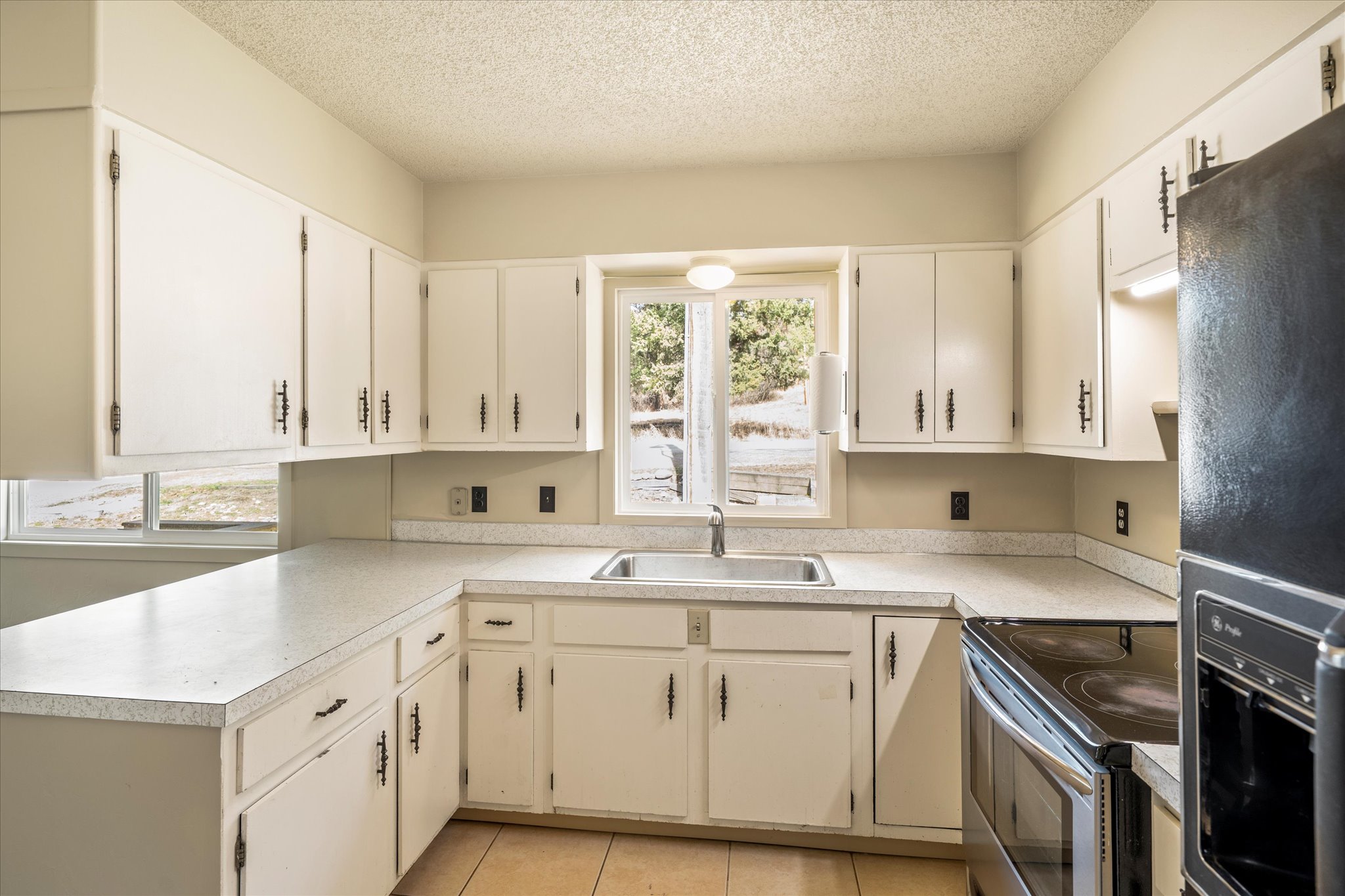 172 Holt Dr A, B & C