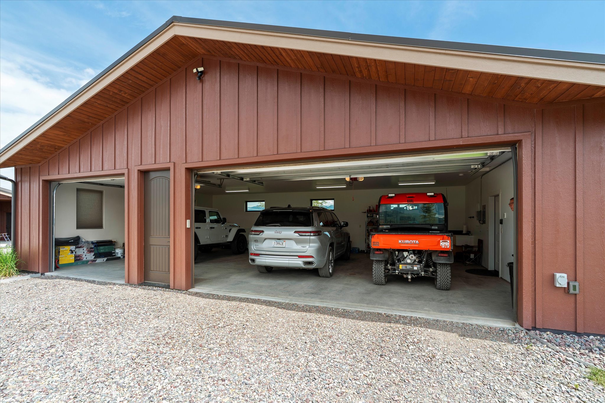 770 Highway 82