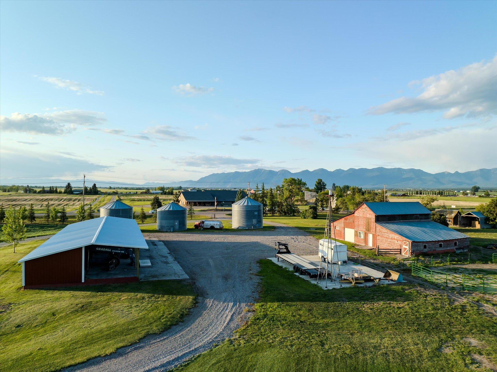 770 Highway 82
