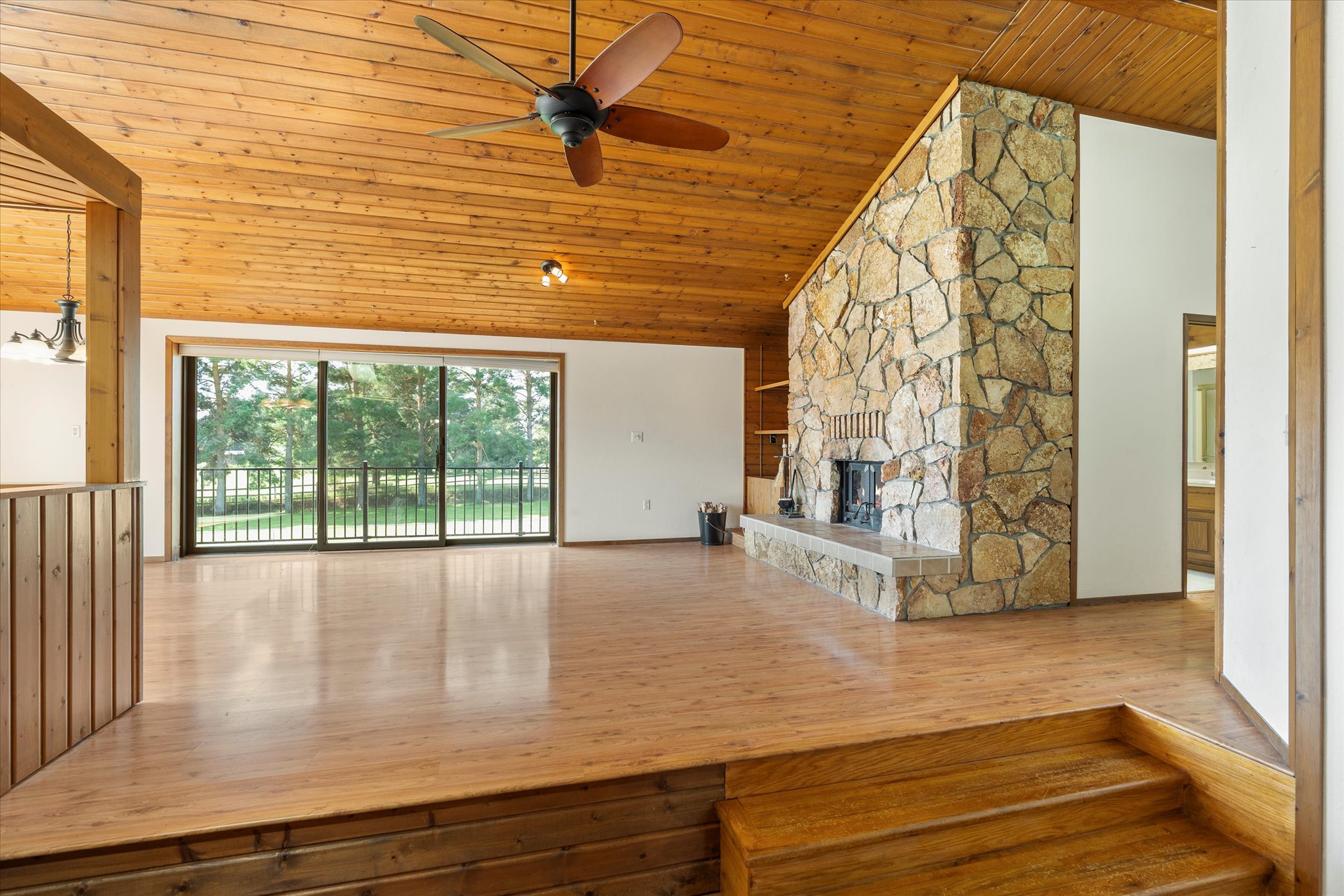 2175 Whitefish Stage