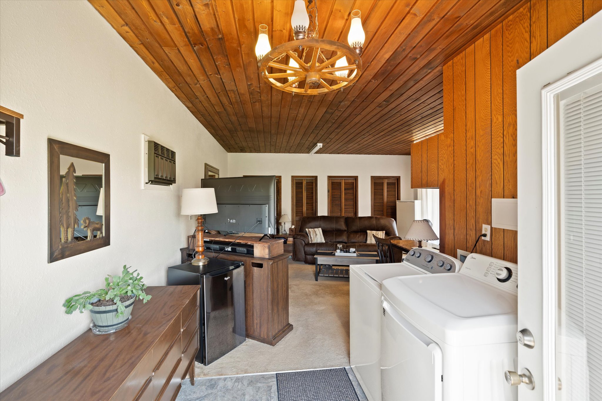 2175 Whitefish Stage