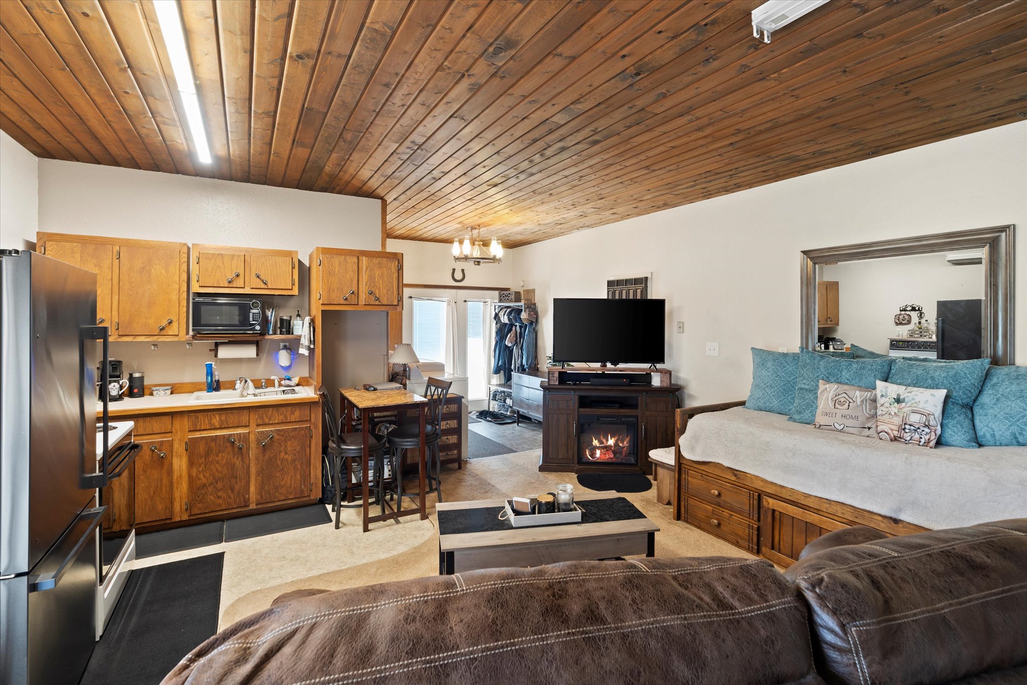 2175 Whitefish Stage