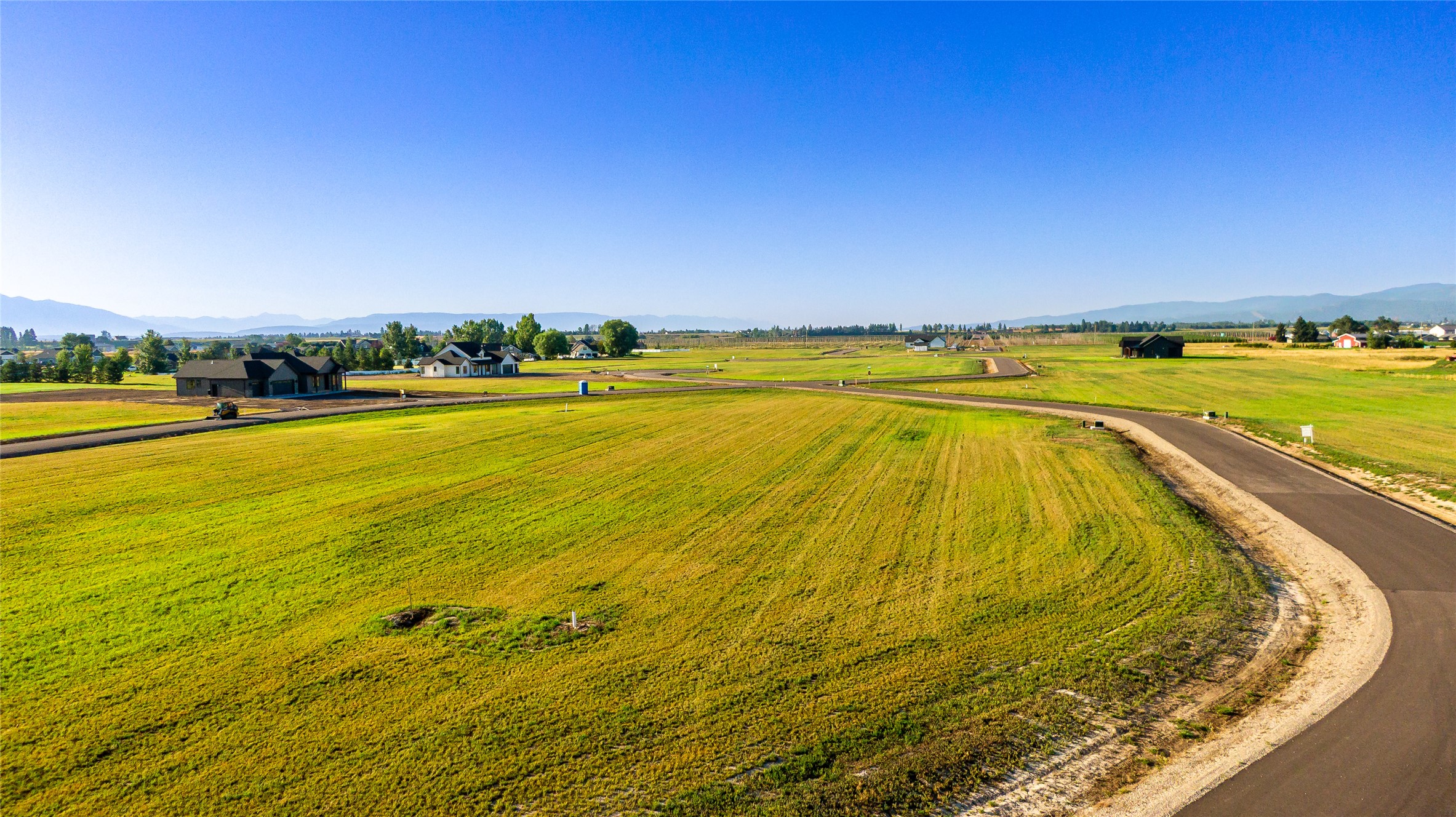 446 Charlotte Peak Dr