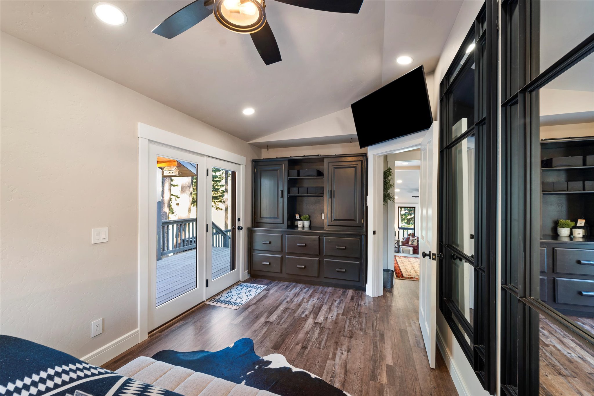 312 & 318 Island Dr.