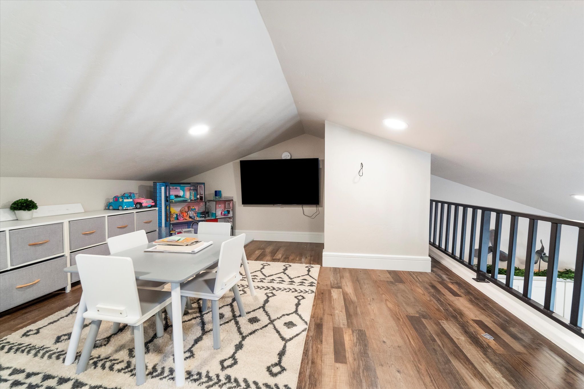 312 & 318 Island Dr.
