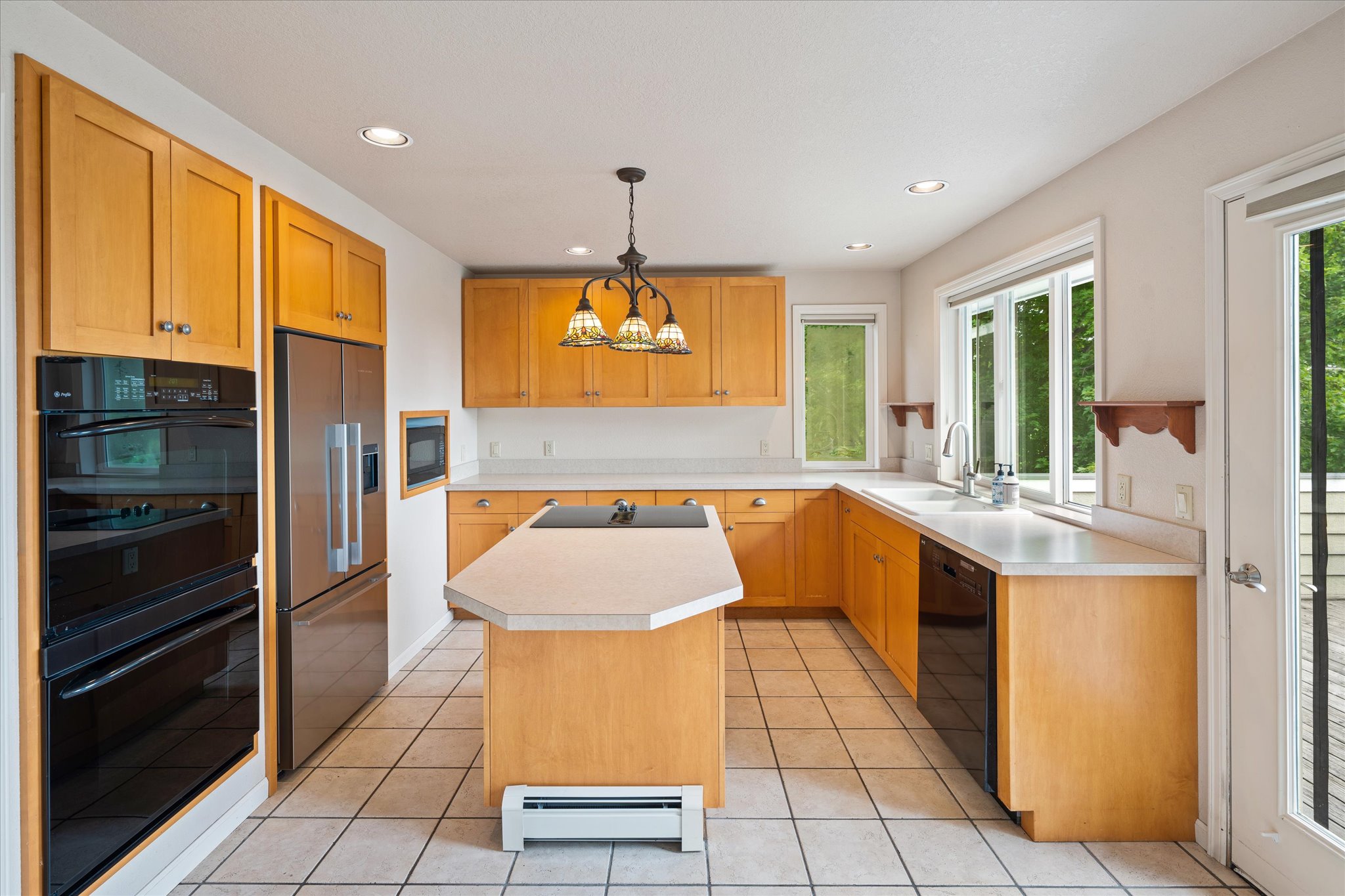 164 Crestline Avenue