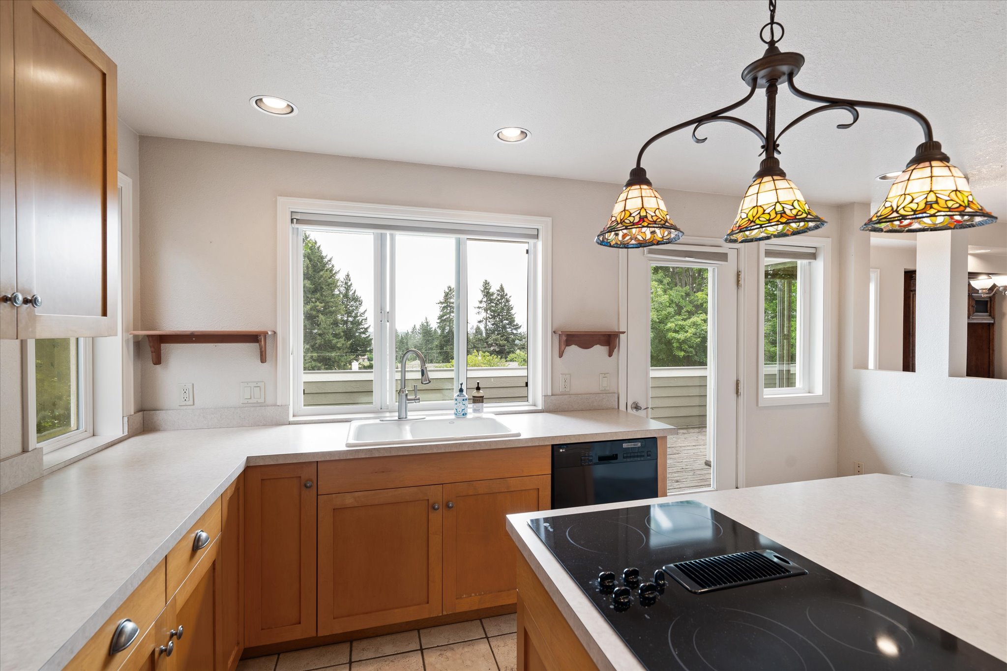 164 Crestline Avenue