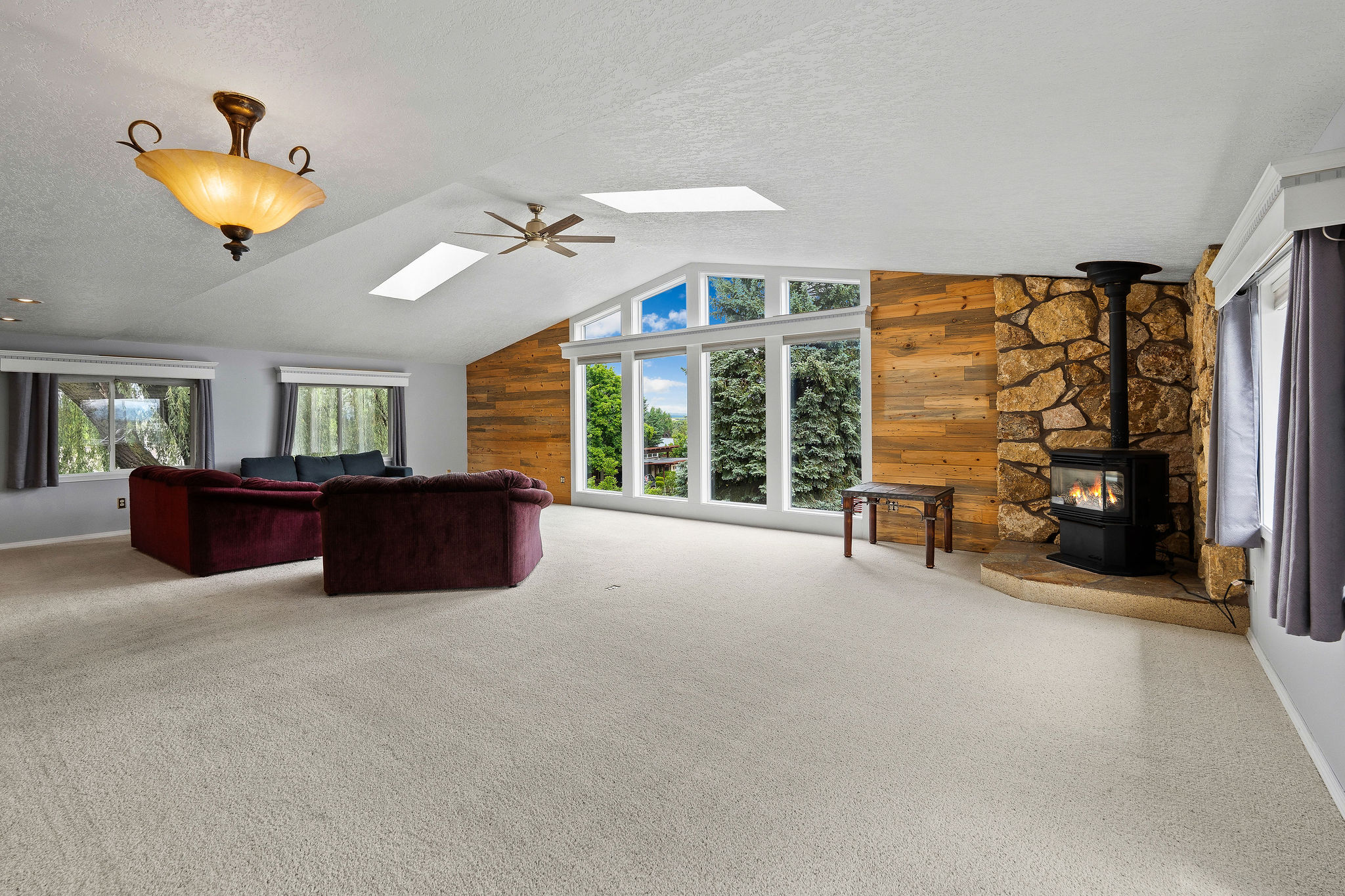 118 Ridgeview Drive