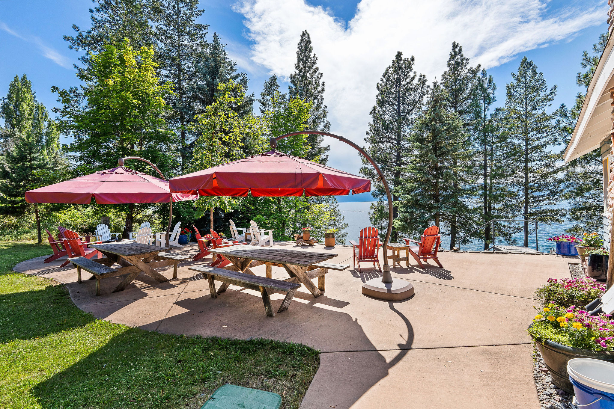 338 Flathead Lodge Road