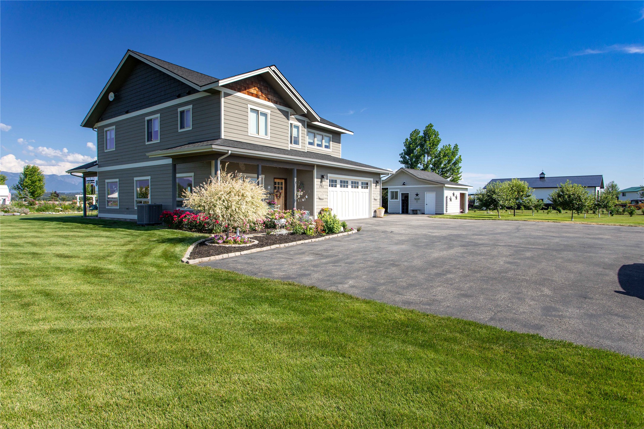 1185 Majestic View Lane