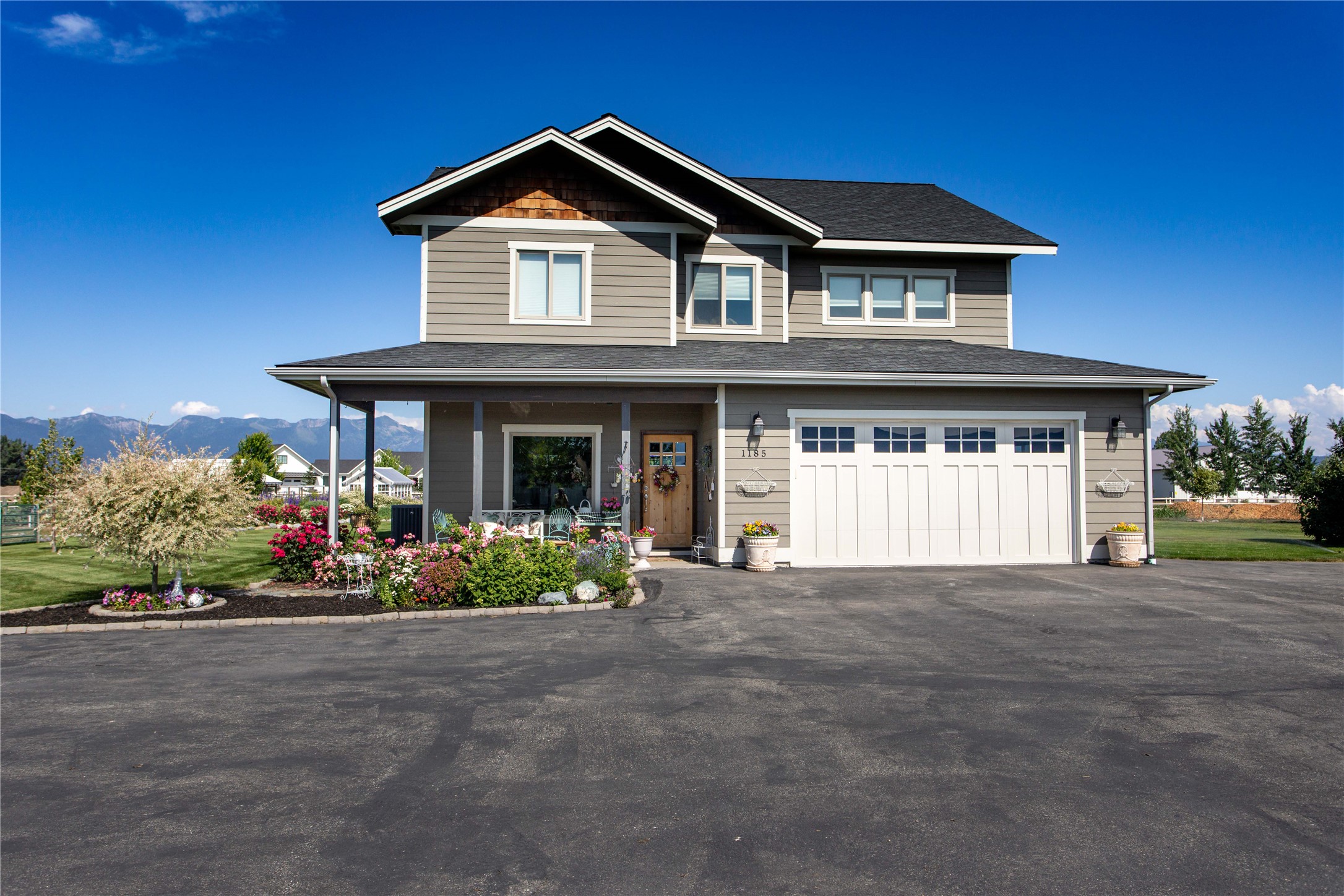 1185 Majestic View Lane