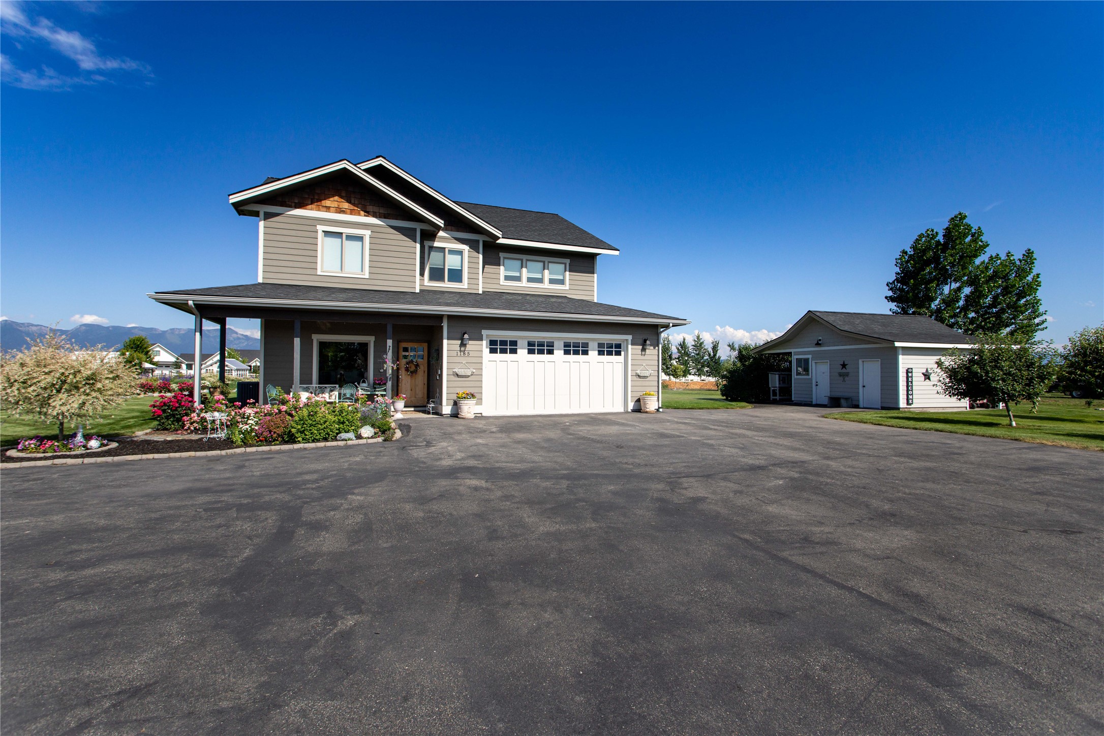 1185 Majestic View Lane