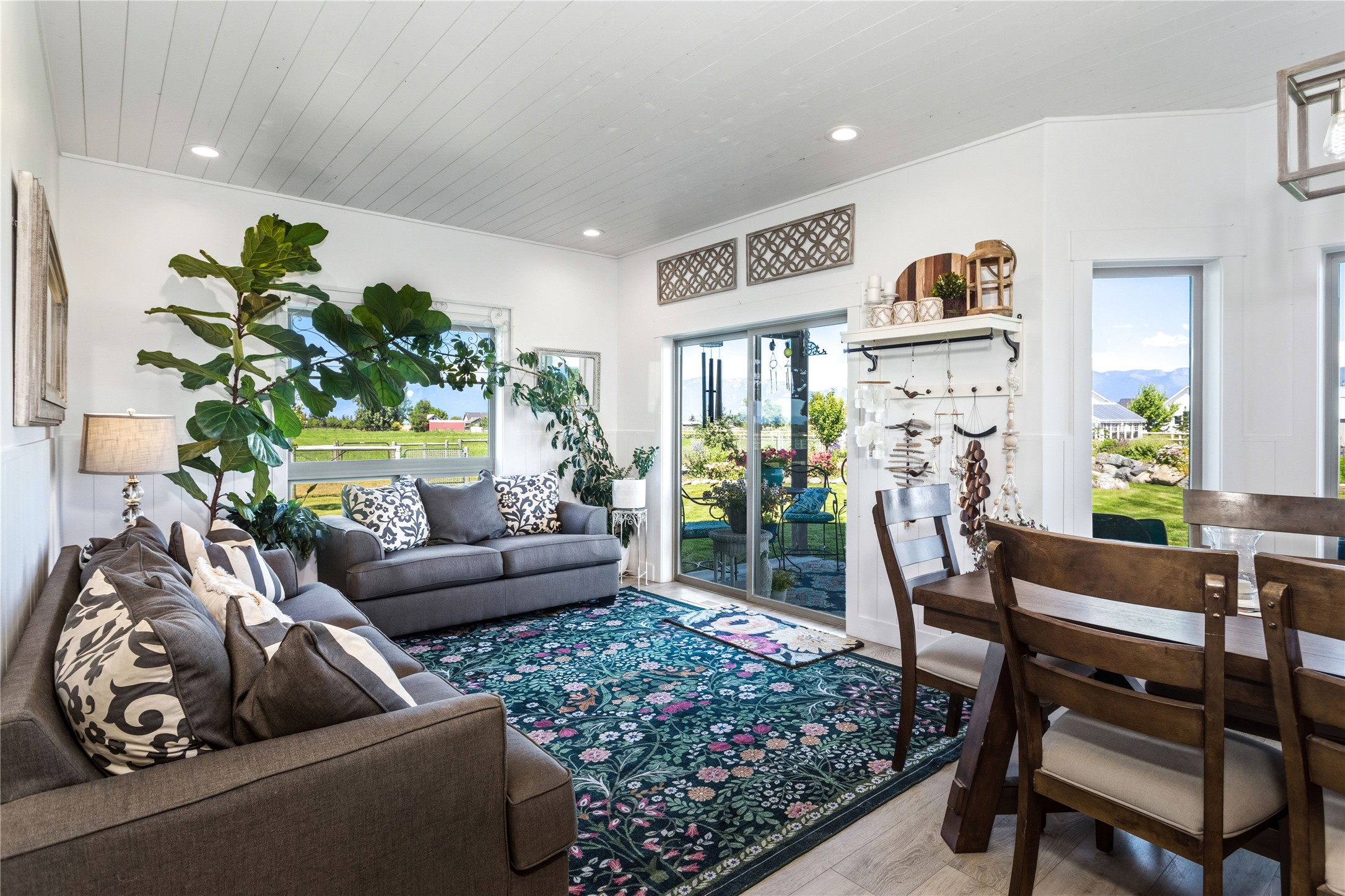 1185 Majestic View Lane