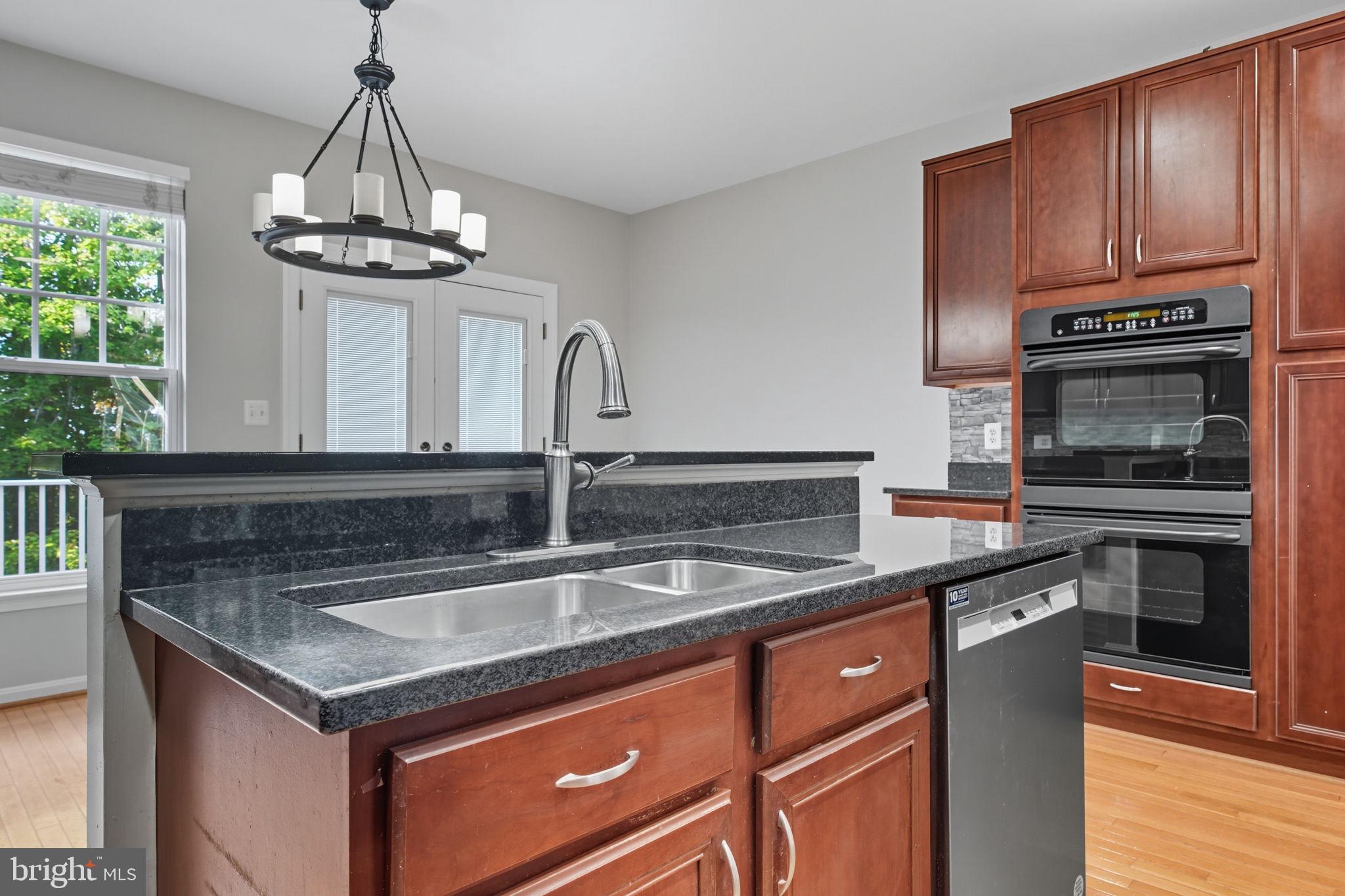 8151 DOVE COTTAGE COURT