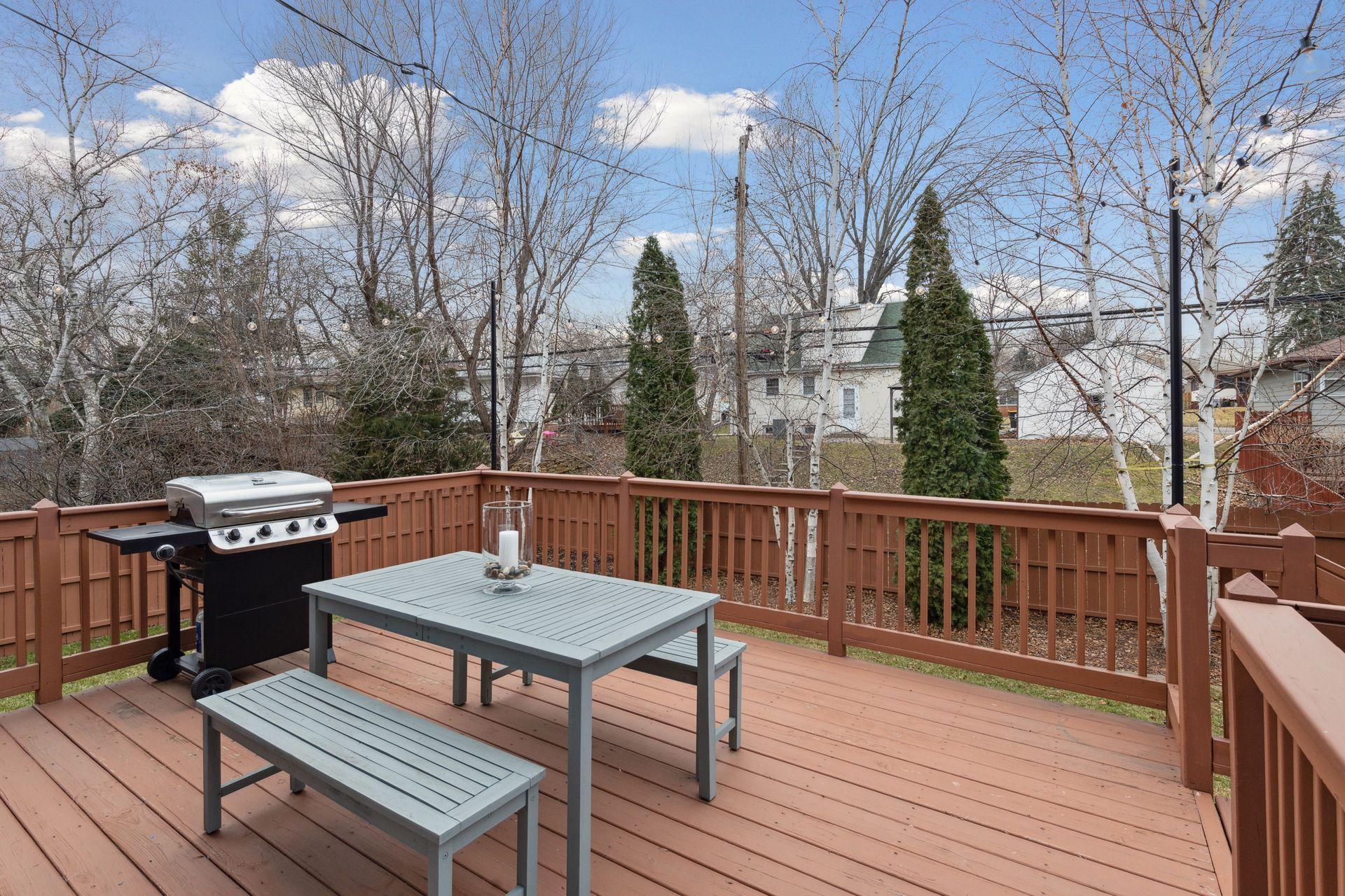 4152 Cleveland Street NE