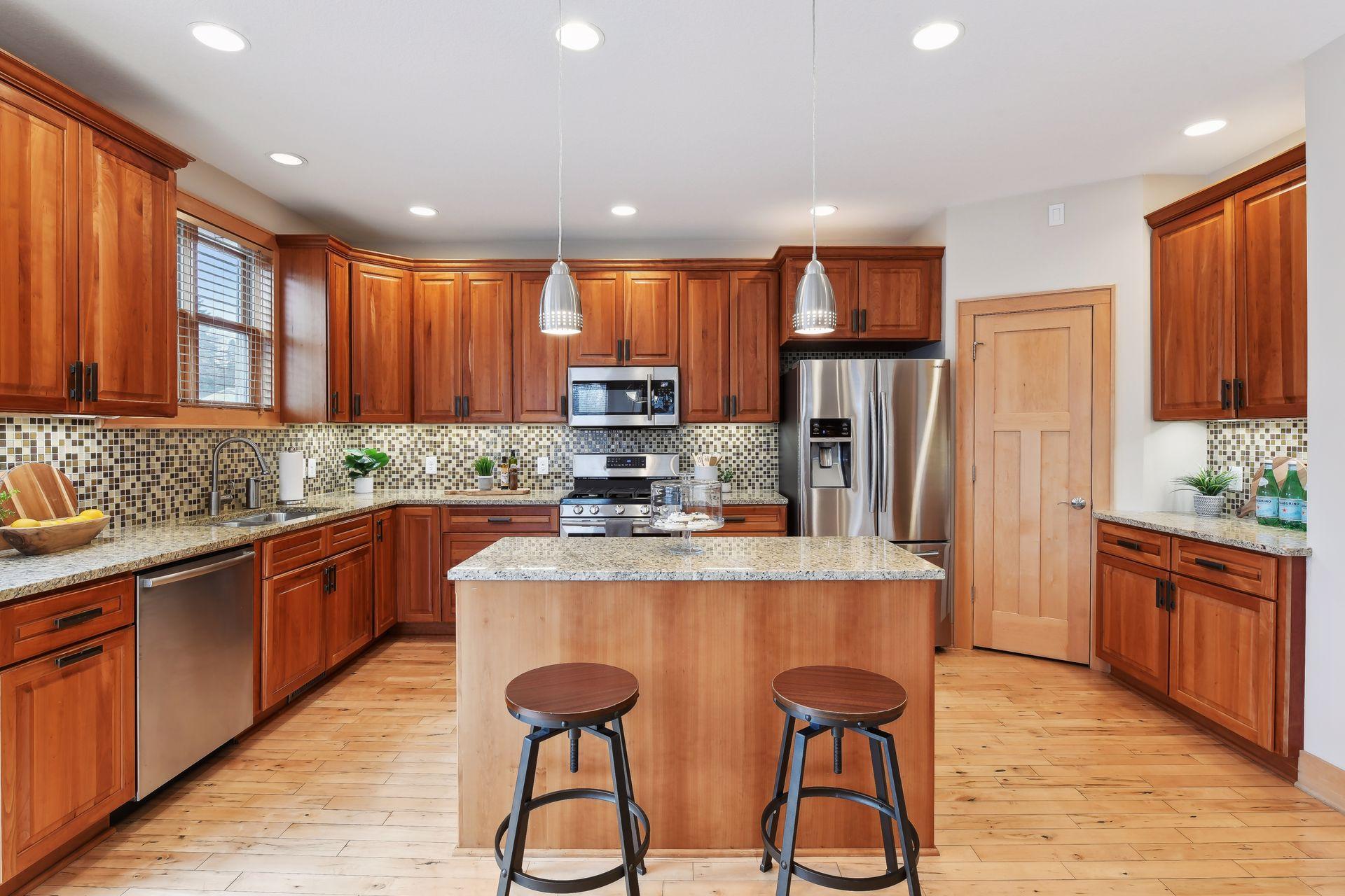 4152 Cleveland Street NE