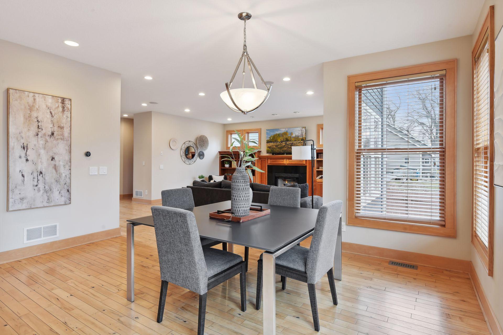 4152 Cleveland Street NE