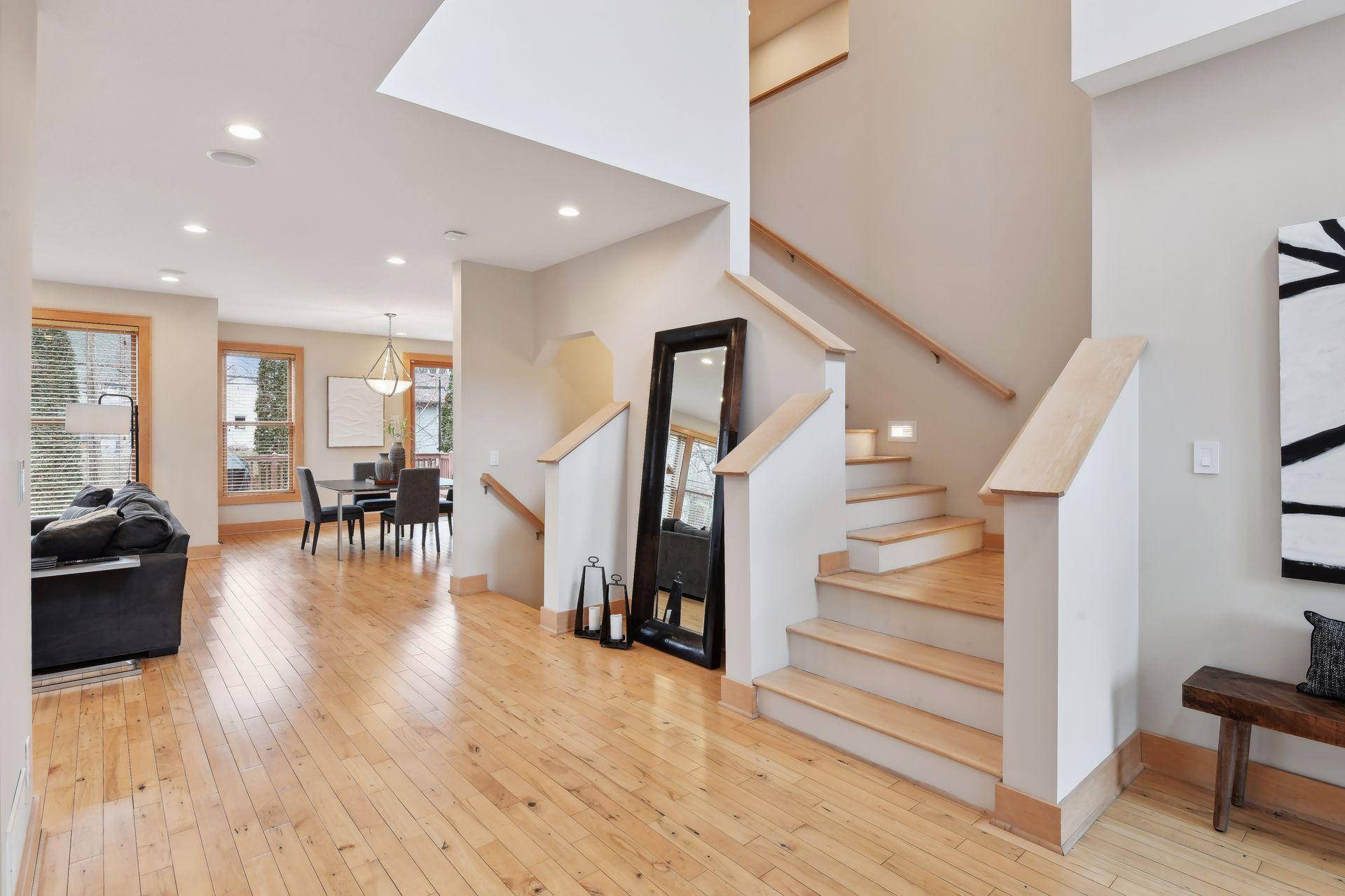 4152 Cleveland Street NE