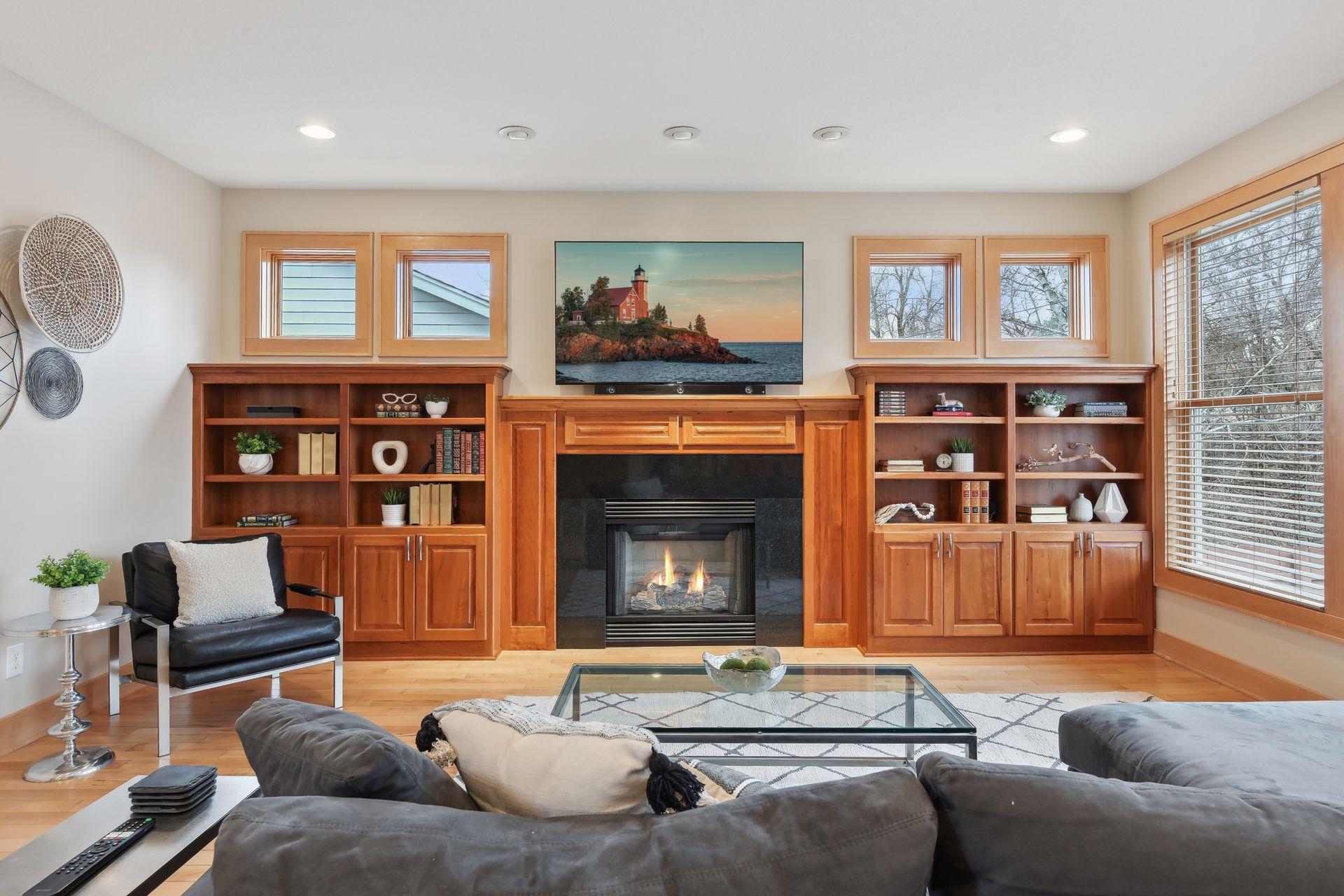 4152 Cleveland Street NE