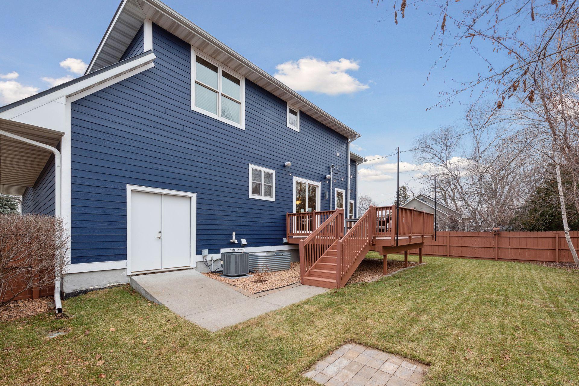 4152 Cleveland Street NE