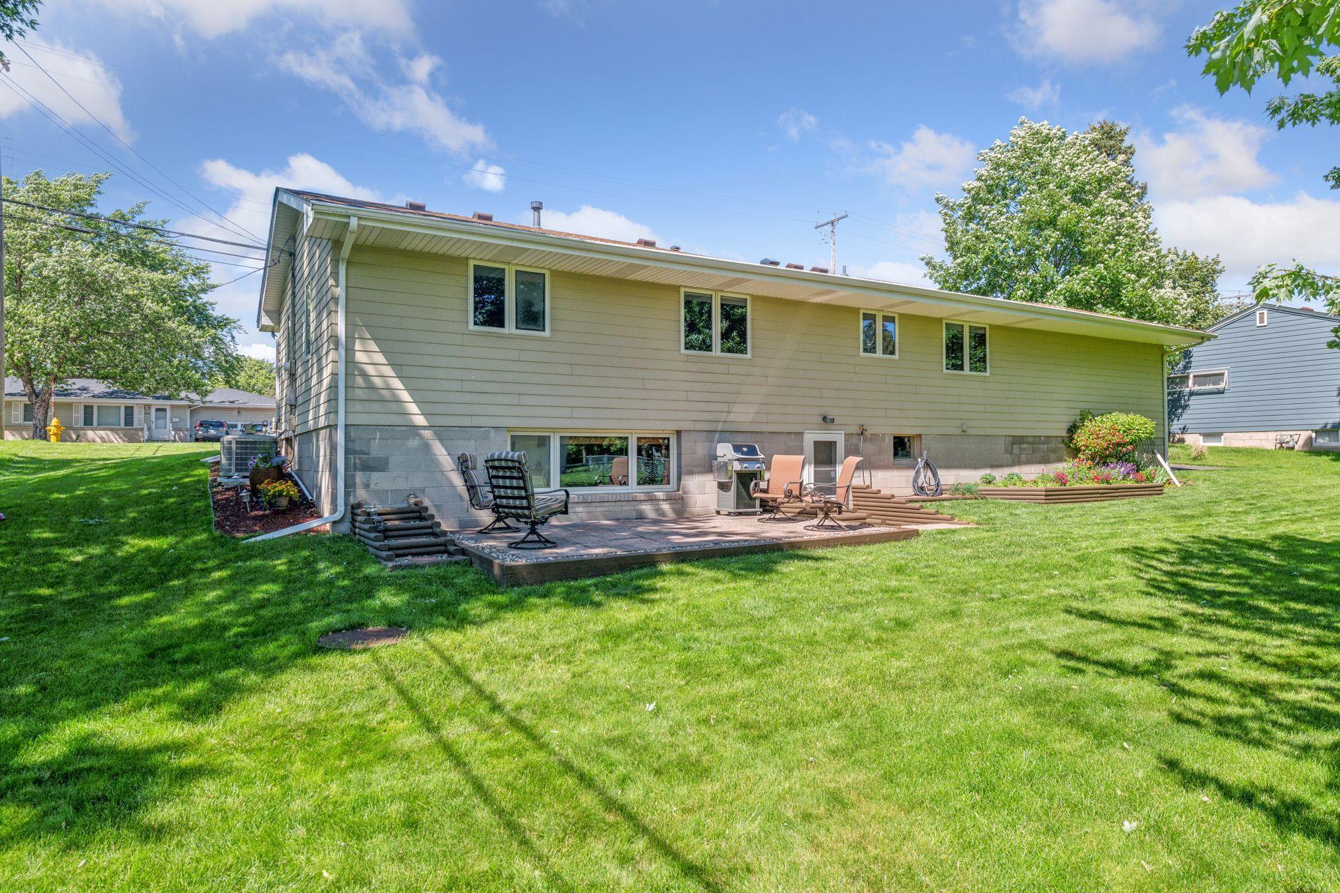6829 Medicine Lake Road
