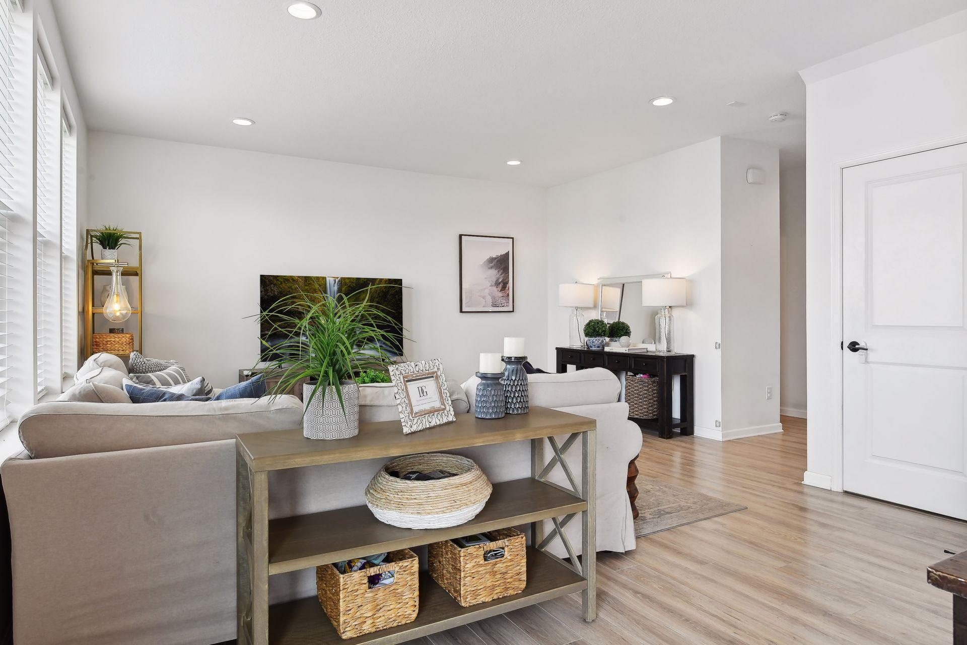 2825 Isabelle Drive